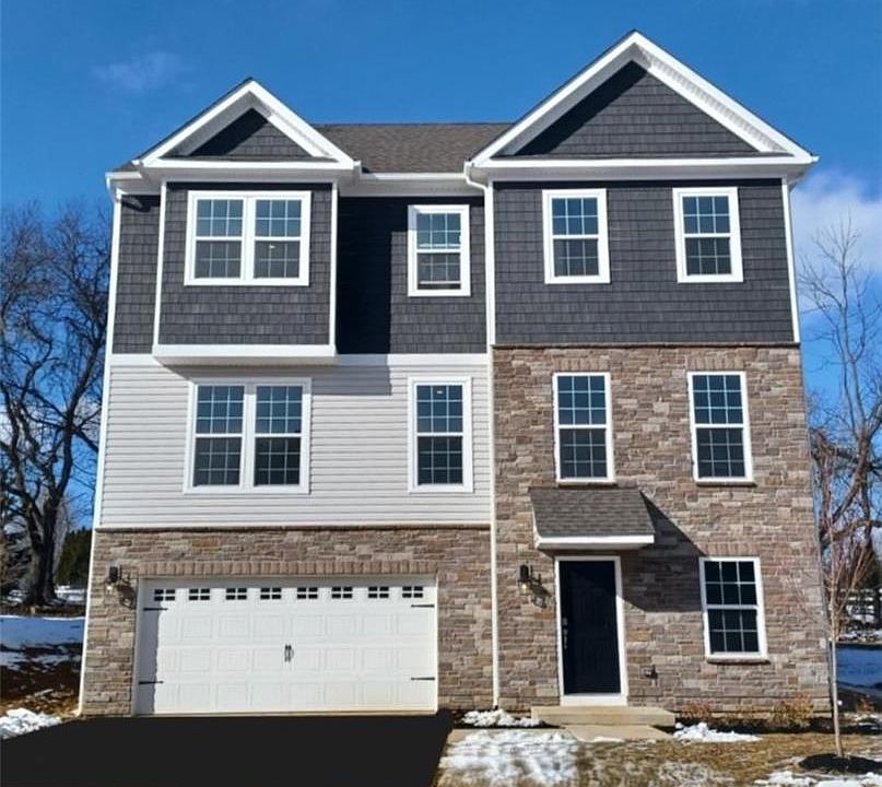 1st image of 116 Winding Rd