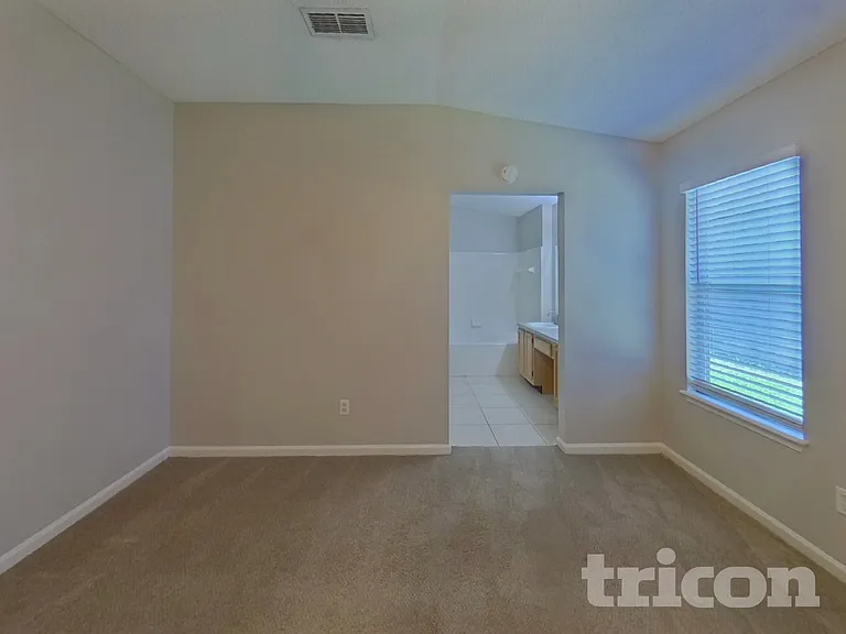 3840 Tallcott Dr — Photo 8