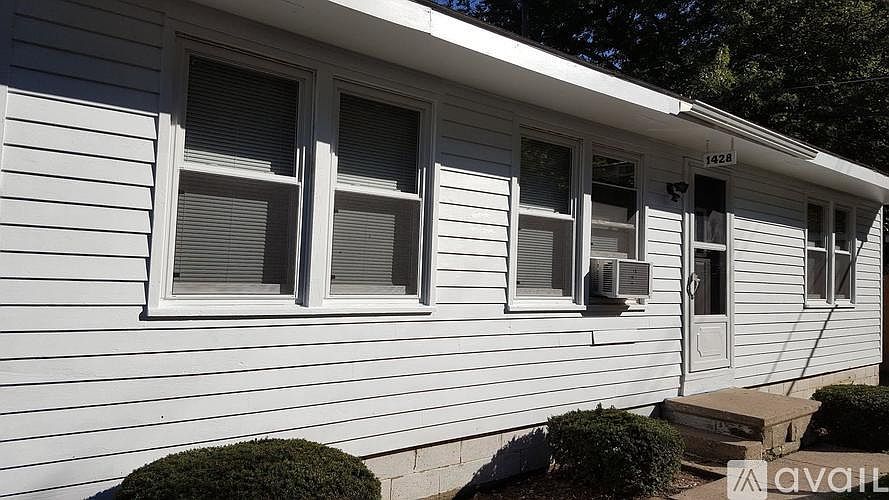 1st image of 1428 Dixie Dr #1428