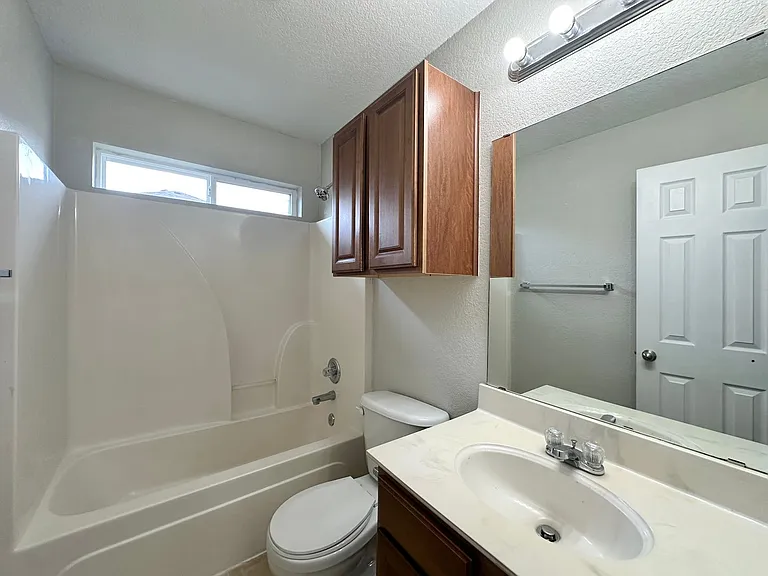 2810 Bastion Loop — Photo 35