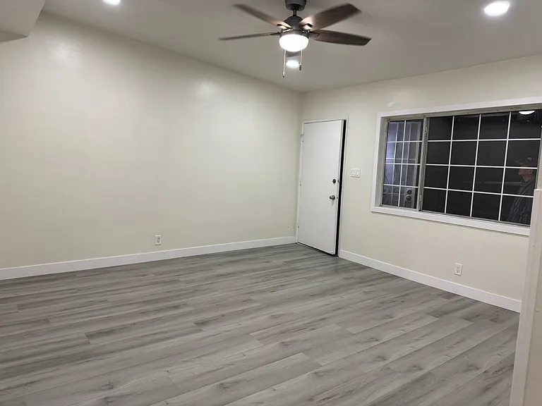 2819 Dee Ave #4 — Photo 17