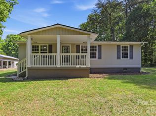 136 Woodridge Ln, Mooresville, NC 28115
