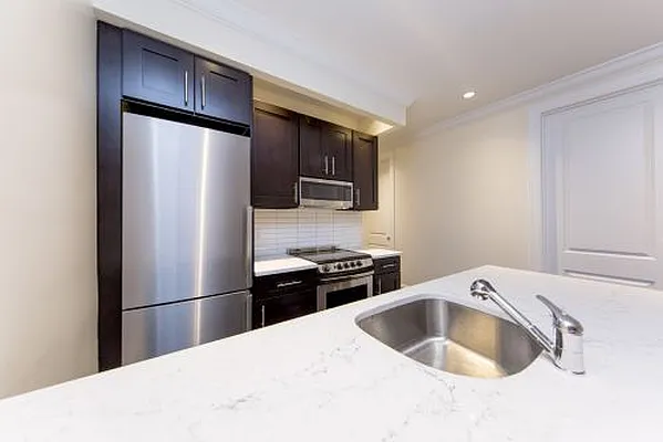 Rented by Voro New York | media 3