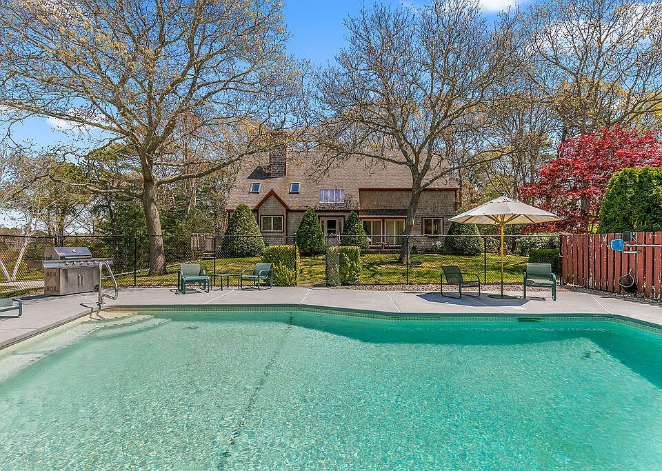 6 Peyton Place, East Falmouth, MA 02536 Zillow