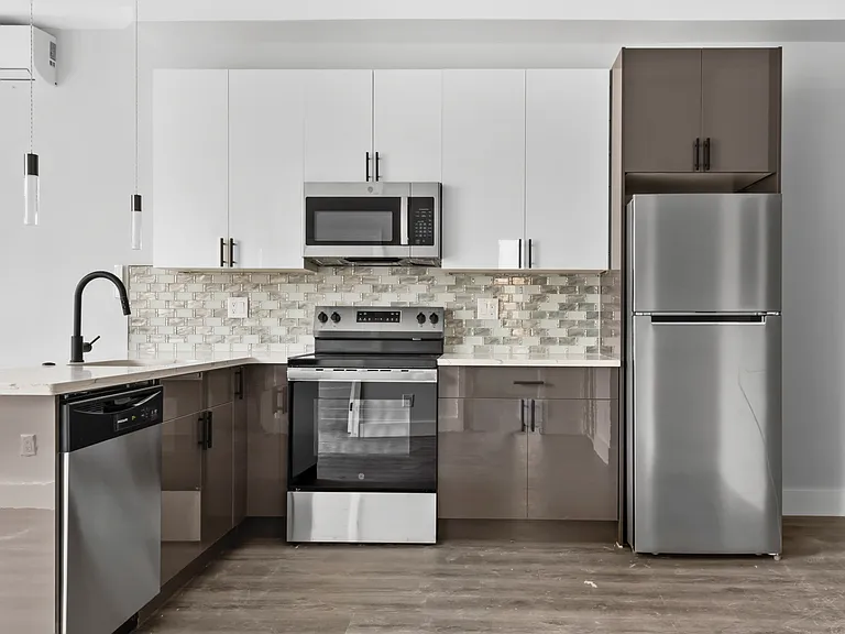 1515-19 W Dauphin St #3 — Photo 3