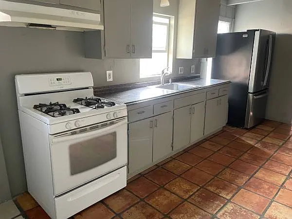 3520 Garden St — Photo 8