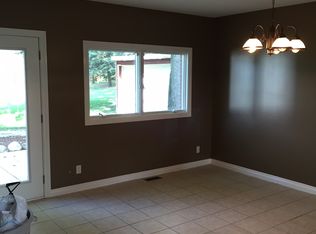 67325 Wolcott Rd, Ray, MI 48096