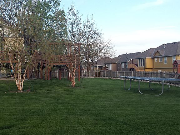 5th image of 1424 SE Newberry Pl