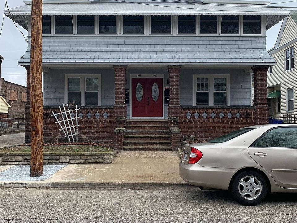 1st image of 1910 E 120th St