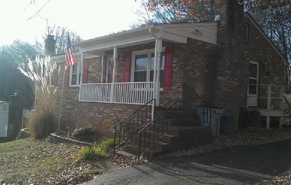 1st image of 166 Deborah Dr