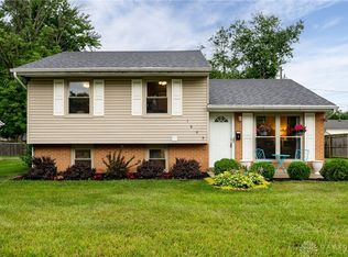 1895 Roxbury Dr, Xenia, OH 45385