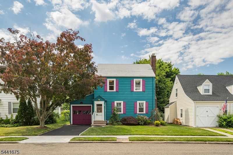 1st image of 15 Pierson St