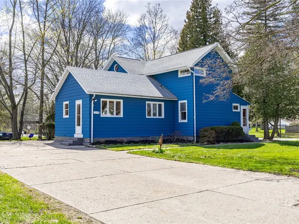 178 Elmgrove Rd, Rochester, NY 14626