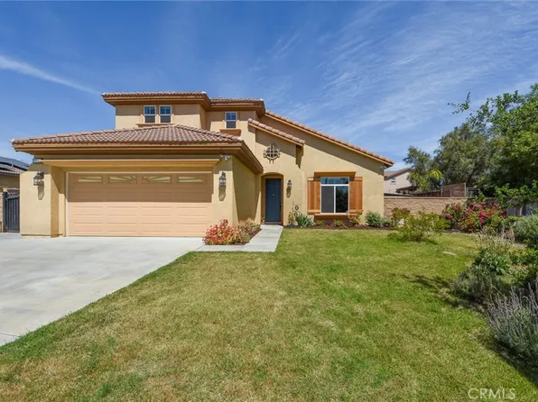1133 Passion Ct, San Jacinto, CA 92582