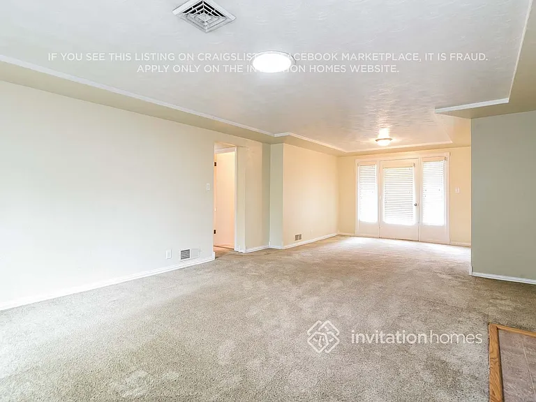 7017 S Bell St — Photo 5