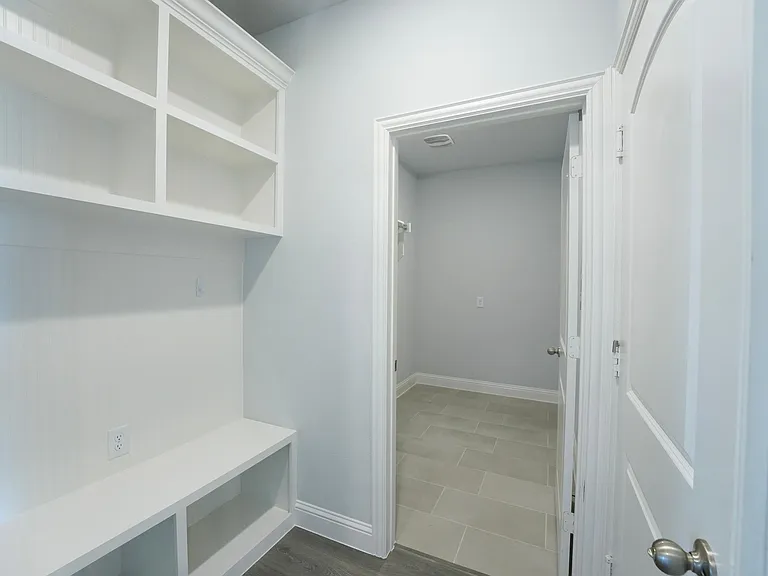 3324 Wildwood Dr — Photo 13