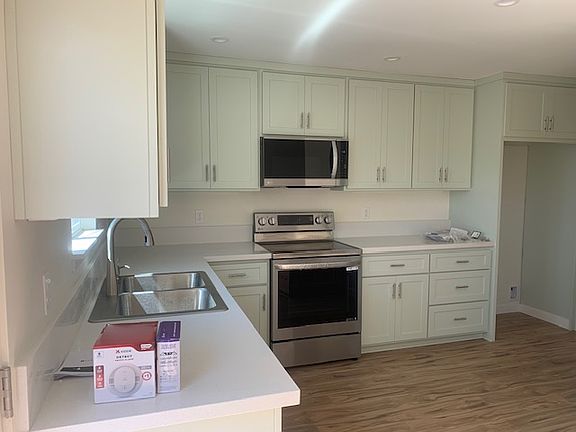 5th image of 5431 Duke Dr