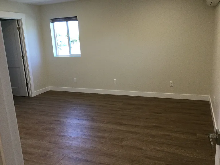 4572 Sargent Ave — Photo 15