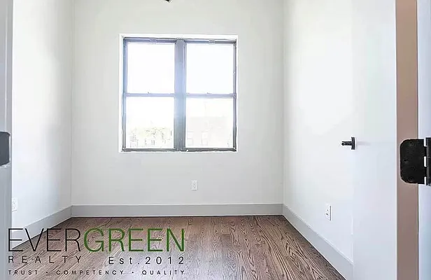 Rented by ERNY LLC | media 38