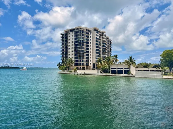801 N Venetian Dr #408, Miami, FL 33131