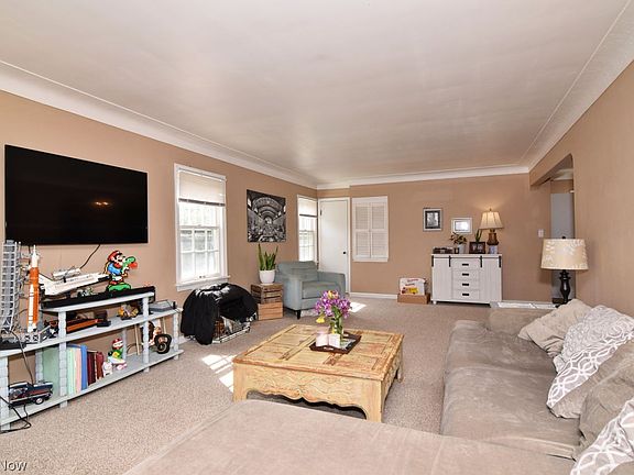 5th image of 3558 Gridley Rd