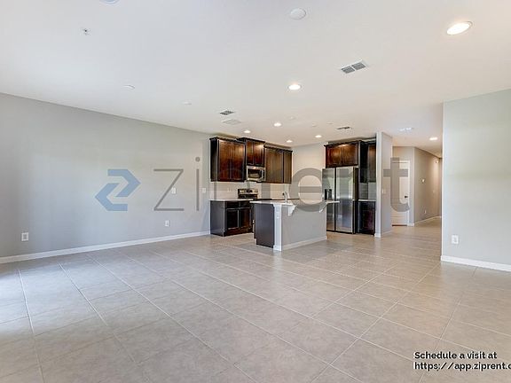 3rd image of 432 Cape Honeysuckle Pl