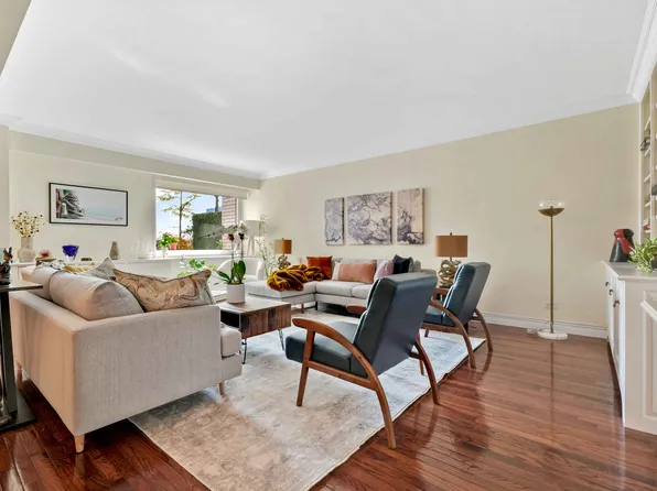 45 Sutton Place South image 2 of 35