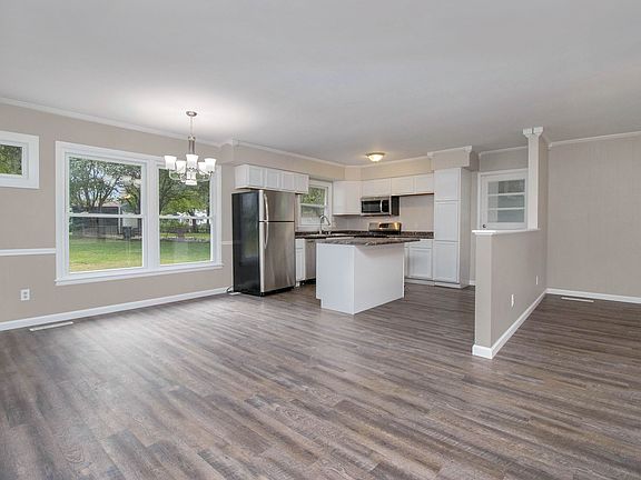 5th image of 52710 Walsingham Ln