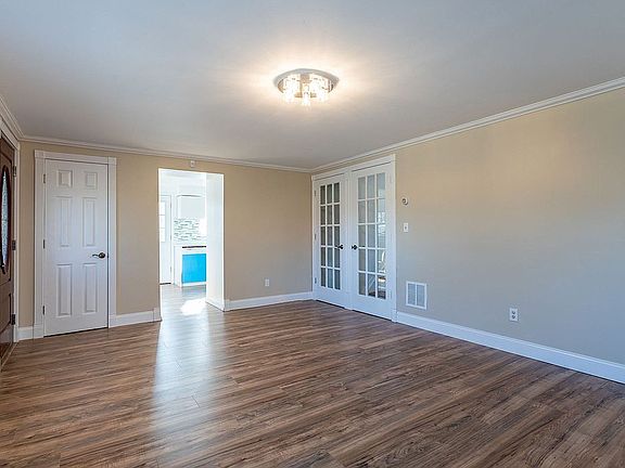 2nd image of 1 Priscilla Ln