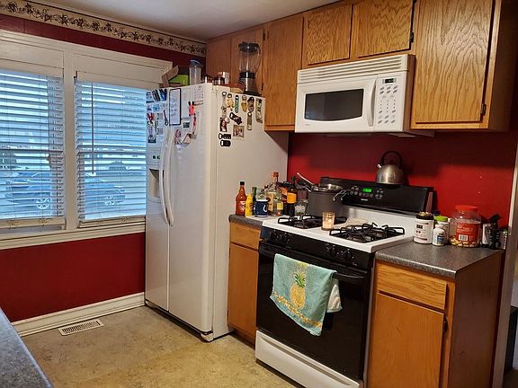 4th image of 4105 Rockwell Ave