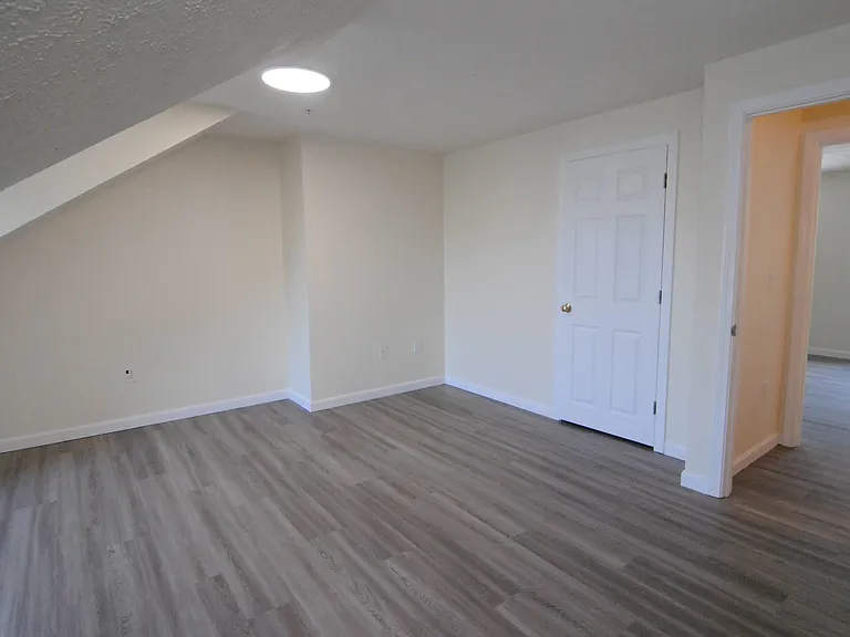 68 Georgetown Dr — Photo 27