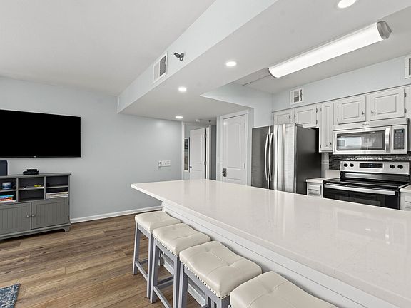 4th image of 114 Mainsail Dr Unit 273