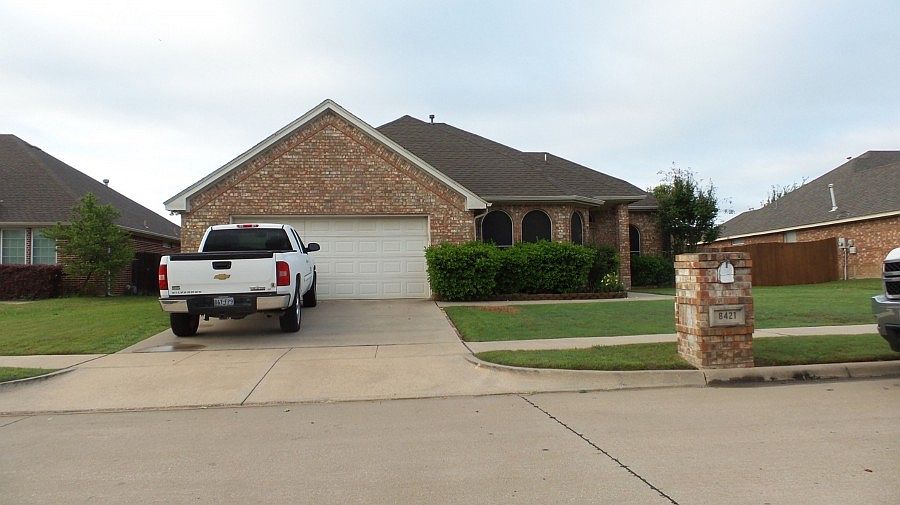1st image of 8421 Emerald Cir