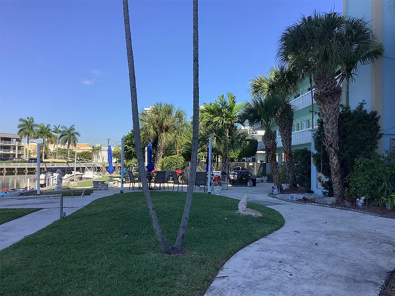 455 Golden Isles Dr #307 — Photo 16