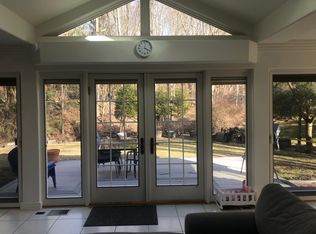 601 Midvale Rd, Vestal, NY 13850