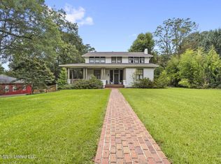 1622 N 5th Ave, Laurel, MS 39440