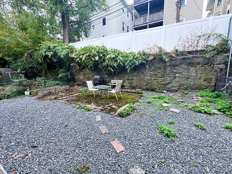 3 Harold Park #3 — Photo 13
