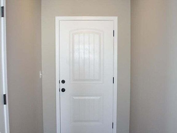 2nd image of 5733 Abercorn Dr