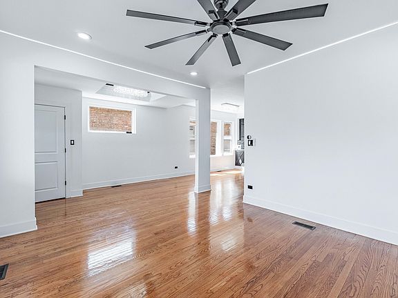 5th image of 8020 S Bishop St