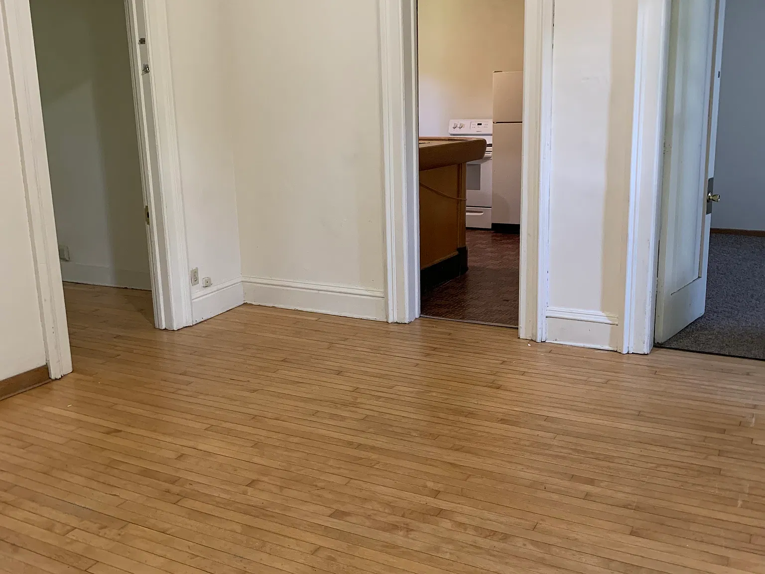 4 bed, 1500 sqft, $1,800 — Photo 3