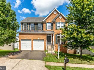 8024 Towering Oak Way, Manassas, VA 20111