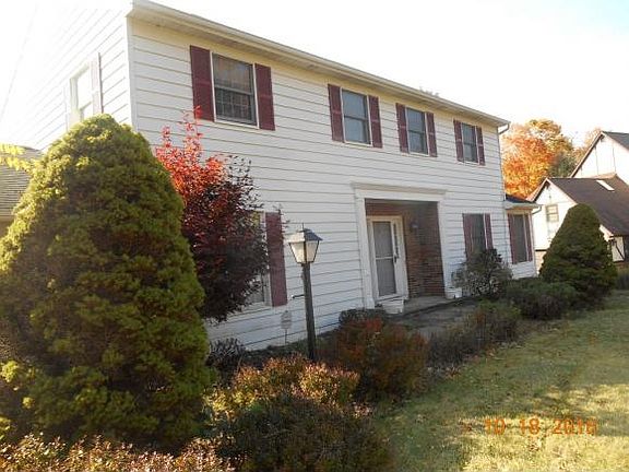 2nd image of 700 Princeton Dr