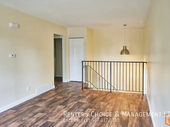 1814 23rd St N #3, Lethbridge, AB T1H 4K4