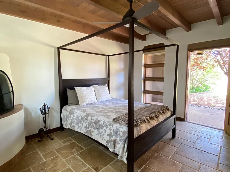 1014 Bishops Lodge Rd — Photo 22