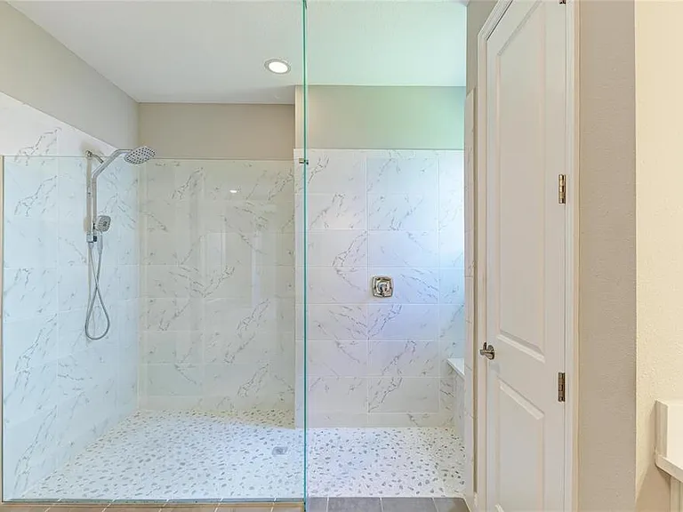 4745 Antrim Dr — Photo 45
