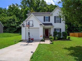 240 Northoaks Dr, Winston Salem, NC 27105