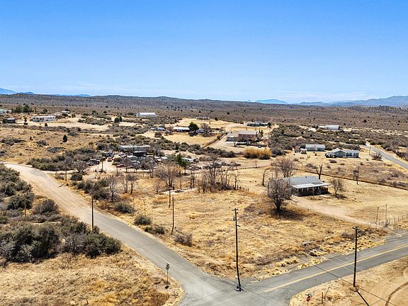 4th image of 9305 S STEVEN Trail #61