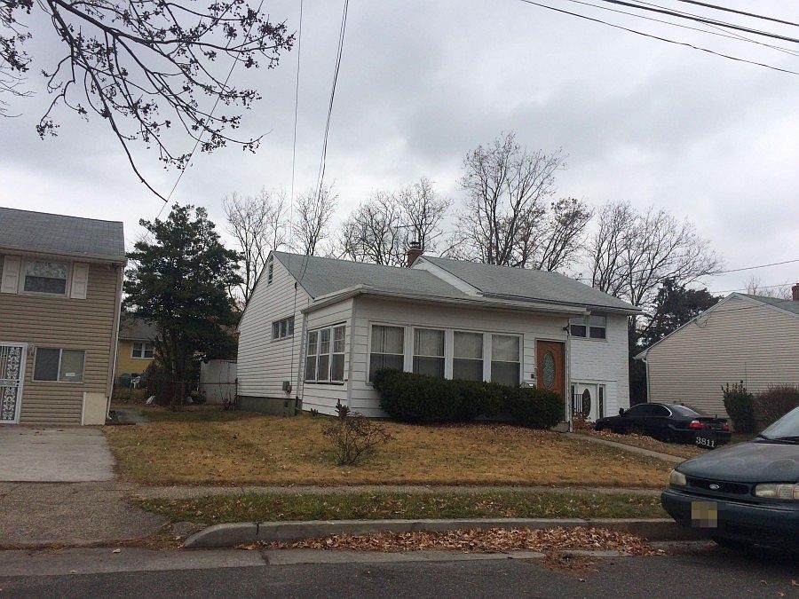 2nd image of 3811 Caverow Ave