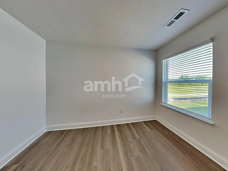1373 Park Pl S — Photo 15