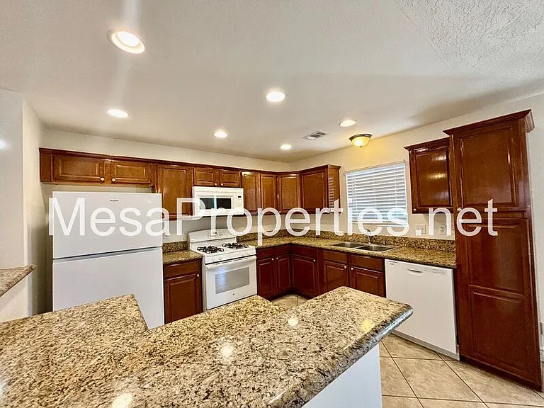 11729 Jamacha Rd — Photo 6